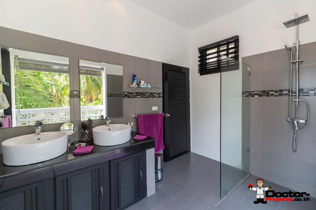 Privat Pool Villa with 3 Bedrooms – Lamai -Koh Samui – for sale